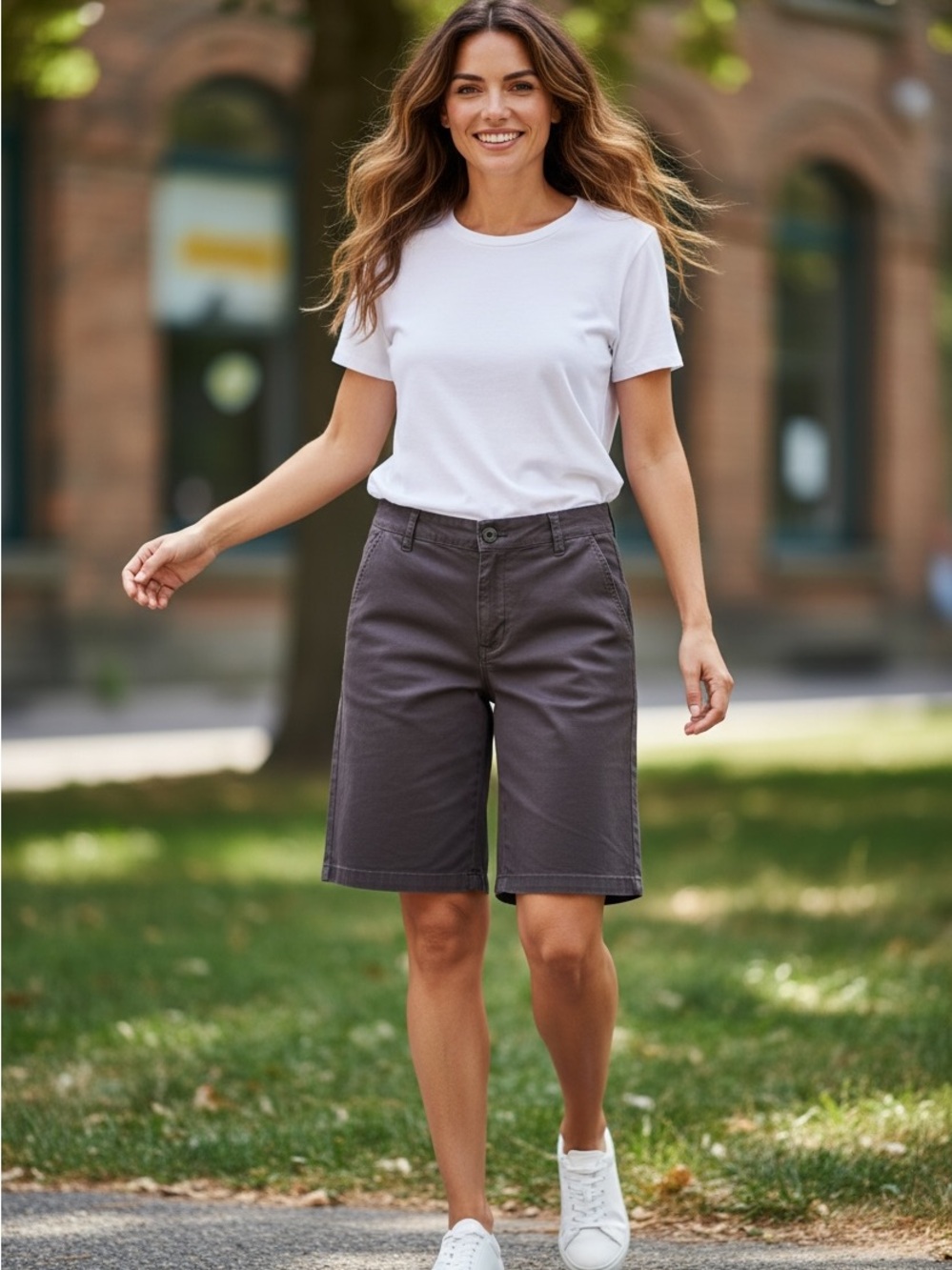 New York and Company Classic Knee-Length Cotton Shorts in Chocolate Brown